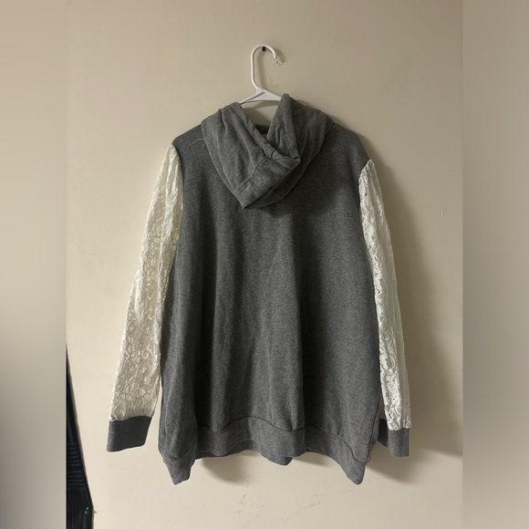 Torrid 3X Gray Hoodie Sweater Lace Sleeves Plus Size Pullover Top - Picture 2 of 6